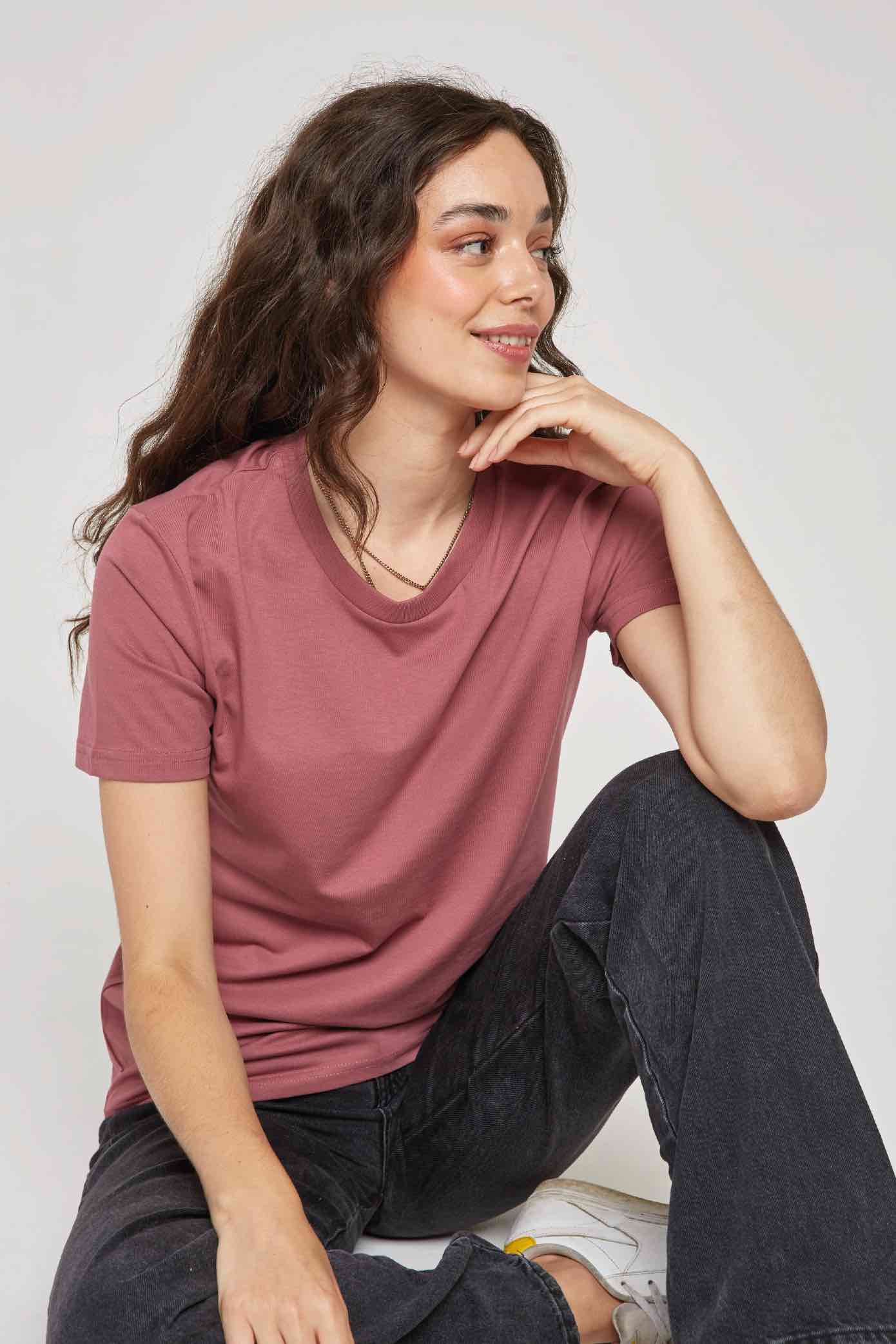dark rose tee Liz 4