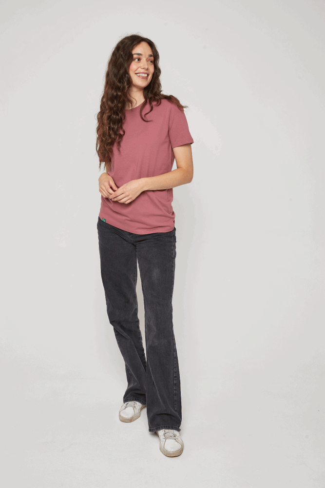 Dark Rose Tee Liz 1