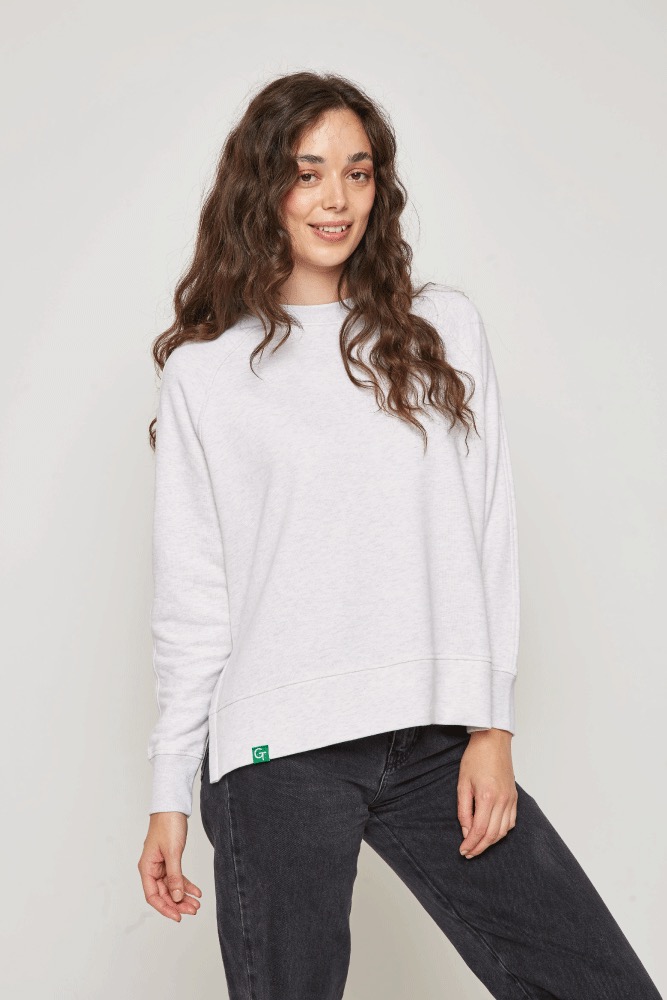 women's oversize sweater in snow heather