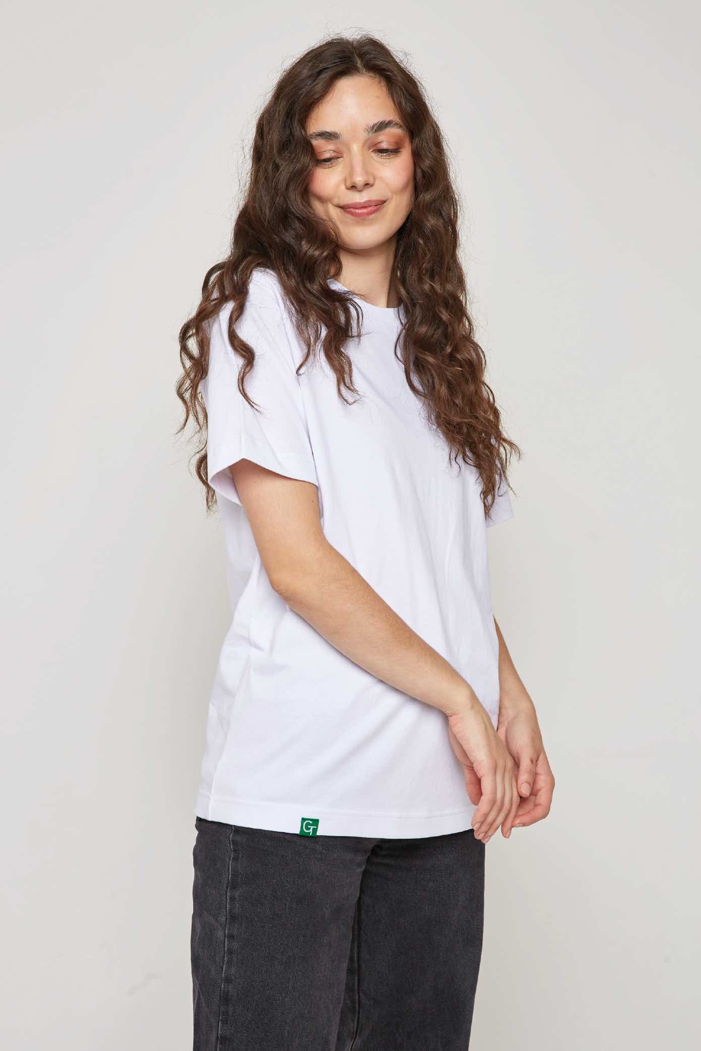 heavy white tee Liz 4