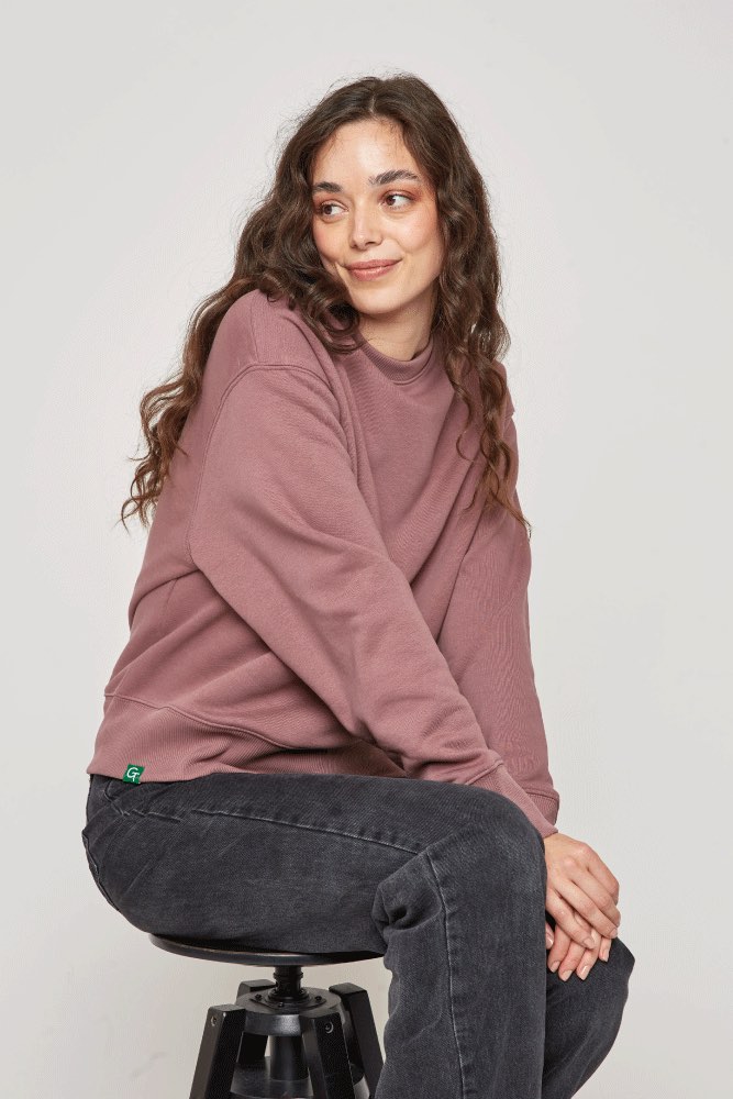 women's relaxed sweater in rose brown