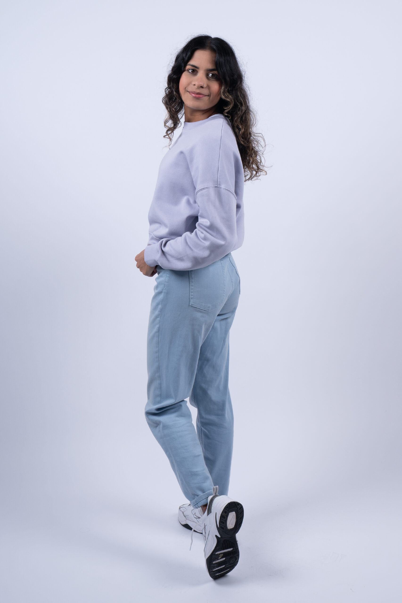LADIES LAVENDER SWEATER BACK SIDE